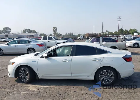 2019 Honda Insight Touring z USA, uszkodzony, nr VIN 19XZE4F95KE031650